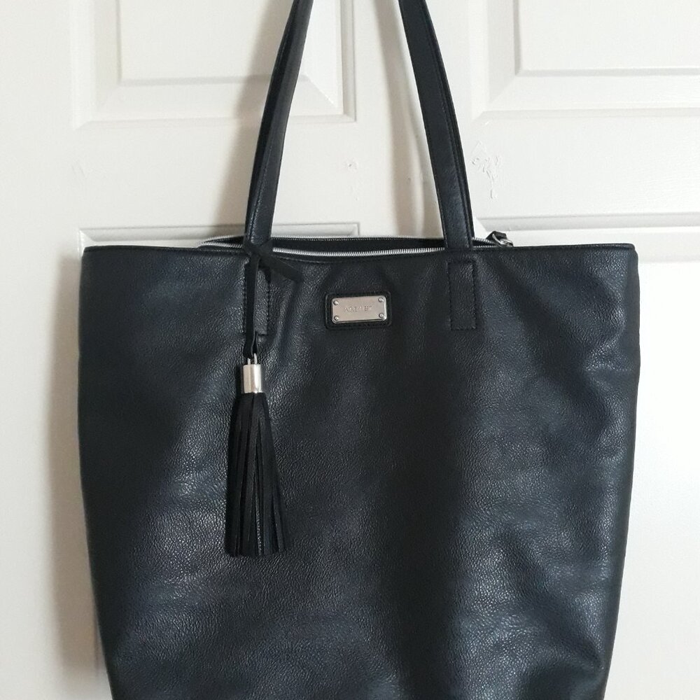 Black tote Nine West